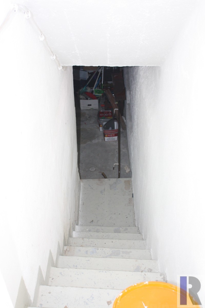 Treppe zum Kriechkeller Einfamilienhaus Bassenheim