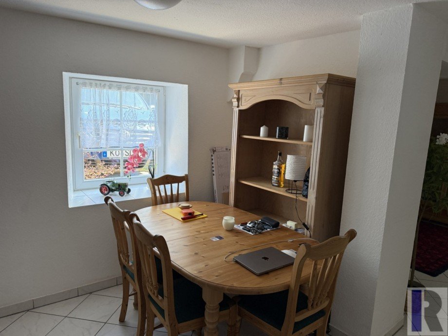 Esstisch Wohnung Koblenz- G�ls