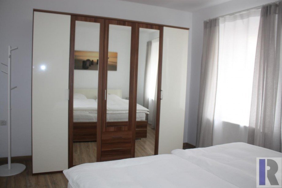 gro�er Spiegelschrank Wohnung Koblenz