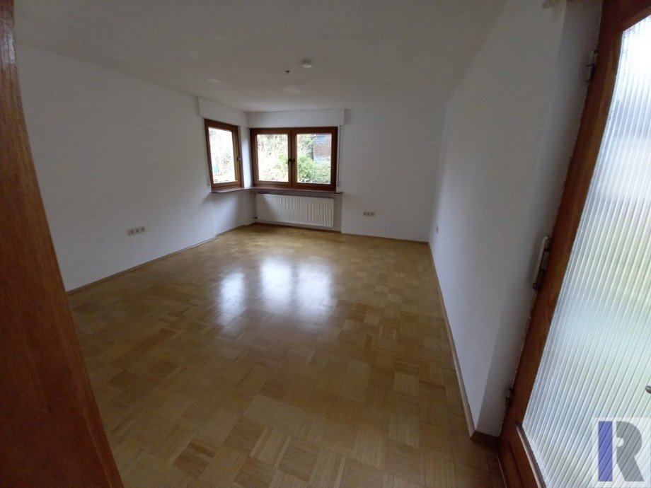 Wohnzimmer im Anbau Etagenwohnung Koblenz
