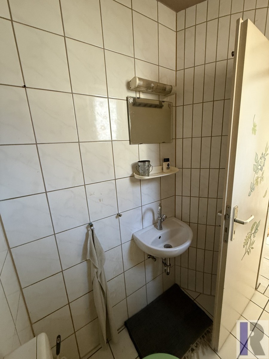 G�ste-WC Einfamilienhaus Bassenheim